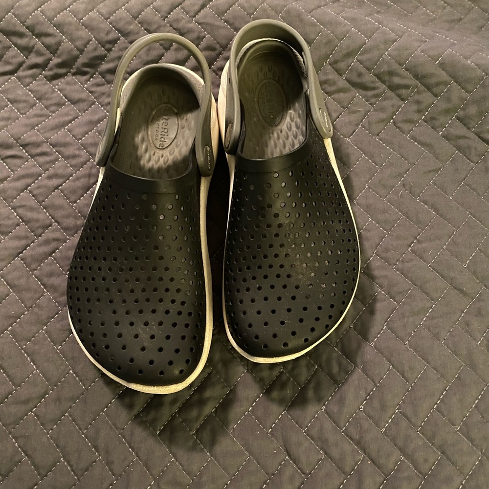 CROCS LiteRide shoes
